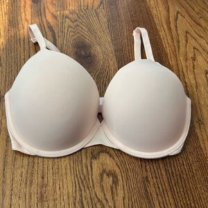 Victoria’s Secret Pink Wear Everywhere Bra Size 32 DD